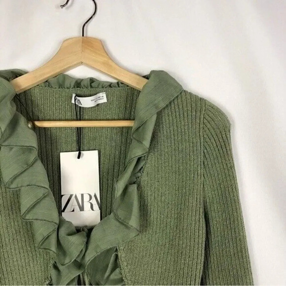 Zara Green Ribbed Ruffle Trim Cardigan Sweater S - Picture 4 of 5